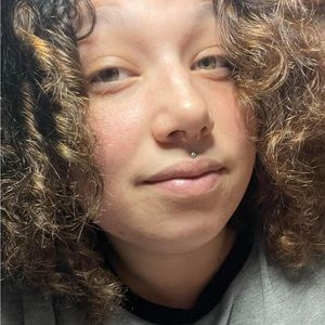 Meet your Posher, Tabitha